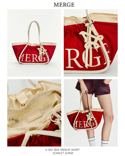 พร้อมส่ง A DAY BAG Medium Short - Size M   - Scarlet Surge สีขาวแดง 🤍❤️